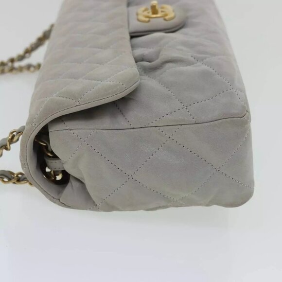 CHANEL Lamb Skin Matelasse Double Chain Shoulder Bag Gray CC Auth - Picture 4 of 16